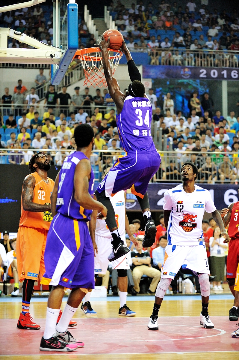 九游登录入口-犹他爵士训练开放日，今晨战术微调引欢呼，NBA常规赛在即，控场能力受关注的简单介绍